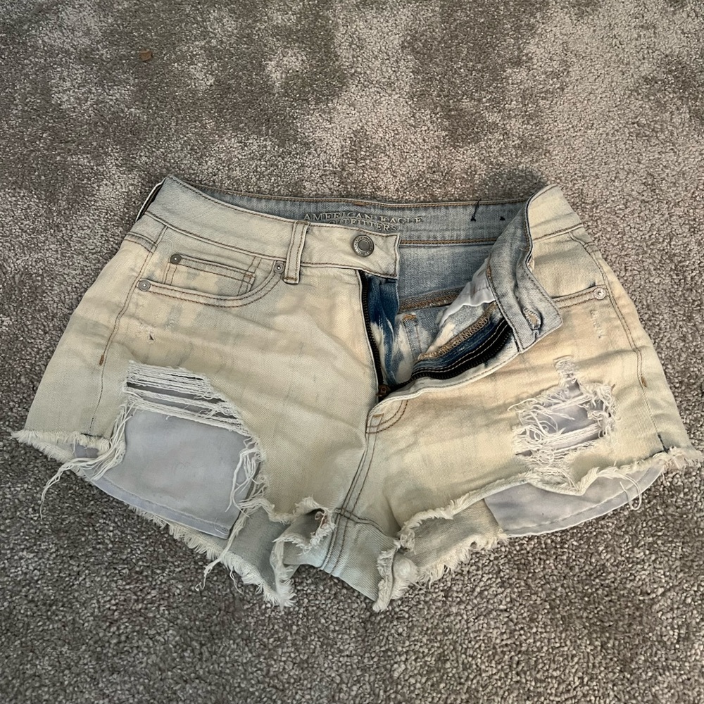 American Eagle Bleached shorts